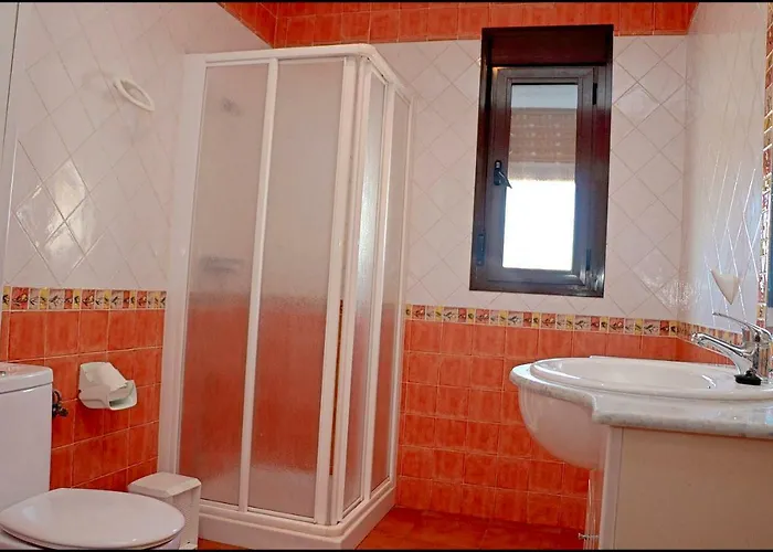 En Complejo Con Piscina كونيل ذي لا فرونتيرا